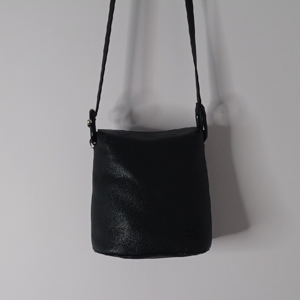 CK Womens Black Leather Crossbody Bag